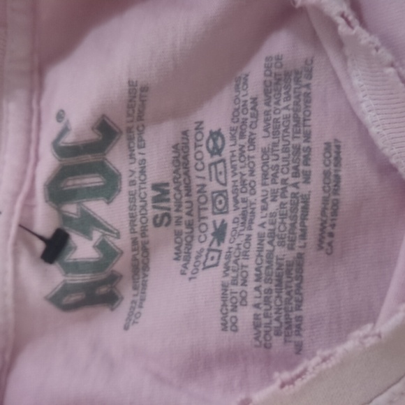 FOREVER 21 AC/DC "Fly On The Wall" Graphic Tee ~ NWOT - Picture 6 of 10